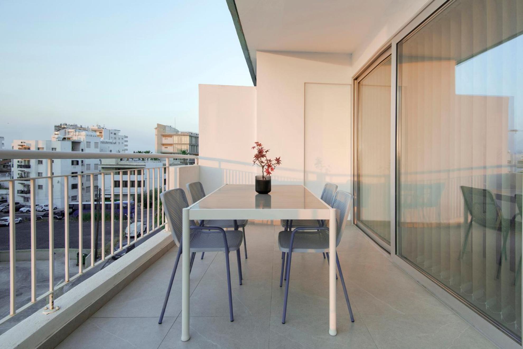 Amazing Two Bedroom Apartment Larnaca Zewnętrze zdjęcie